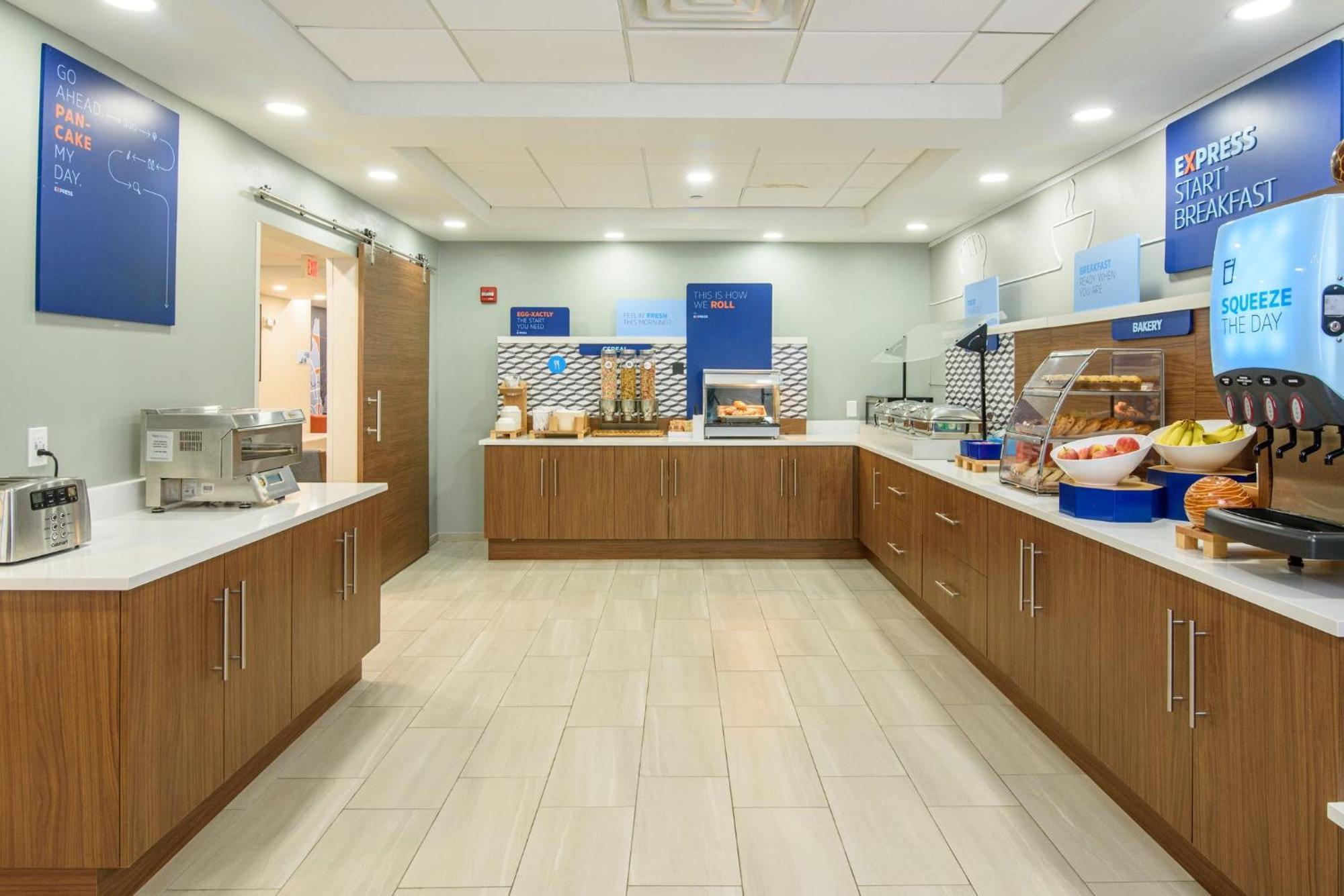 Holiday Inn Express Hotel & Suites Hampton South-Seabrook By Ihg Esterno foto