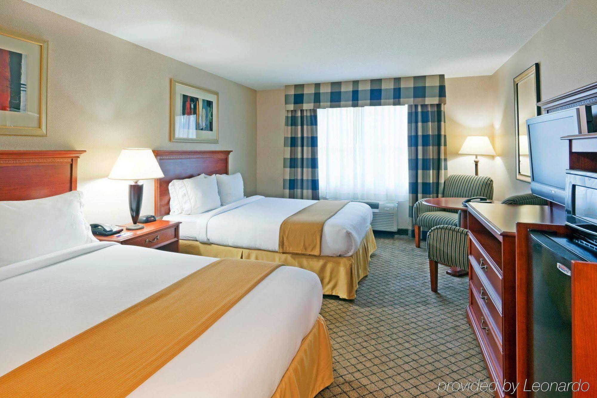 Holiday Inn Express Hotel & Suites Hampton South-Seabrook By Ihg Camera foto